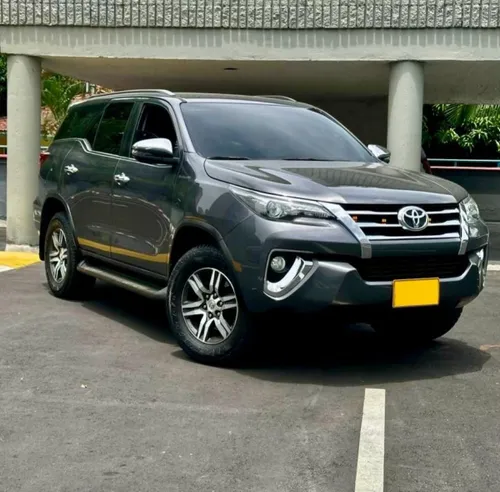 TOYOTA FORTUNER SRV 2.7 AT 4X2 2020