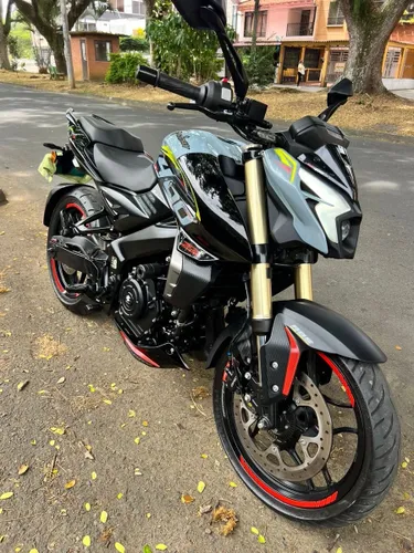 Pulsar 400
