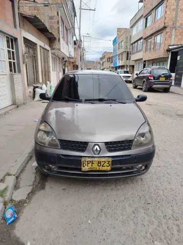 renault symbol 9 de 10
