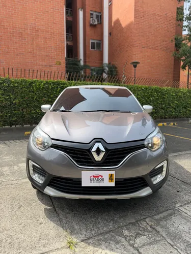 RENAULT CAPTUR BOSE AT 2022
