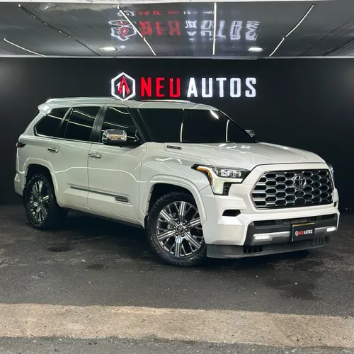 TOYOTA SEQUOIA CAPSTONE HYBRID B2 2025