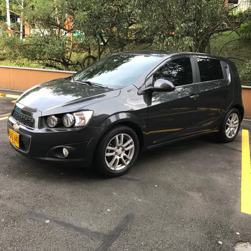 Chevrolet Sonic 2016 automático con sunroof único dueo