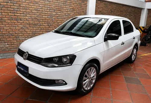 Volkswagen Voyage - 2016 - Excelente Estado