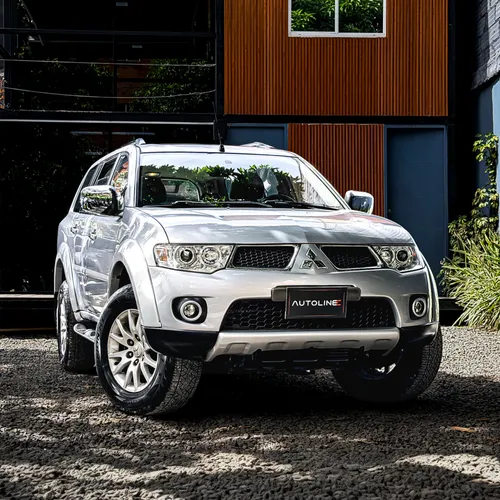 Mitsubishi Nativa 3.5 4x4 2014