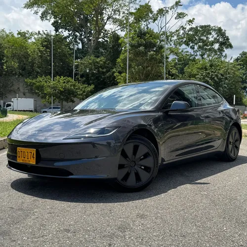 Tesla Model 3 2026 500 km