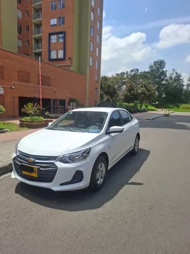Chevrolet Onix Sedan 1.0 Turbo Lt At 2025 -  Excelente Estado