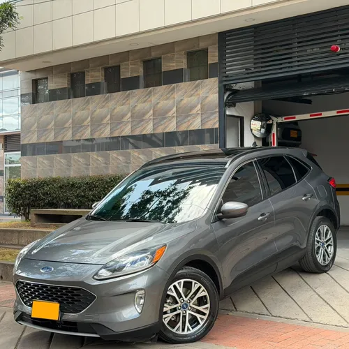 Ford Escape SEL HEV 2.5 4x4 Hybrid 2022