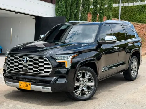 Toyota Sequoia Capstone