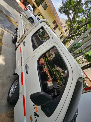 Foton tunland doble cabina para trabajo volcó