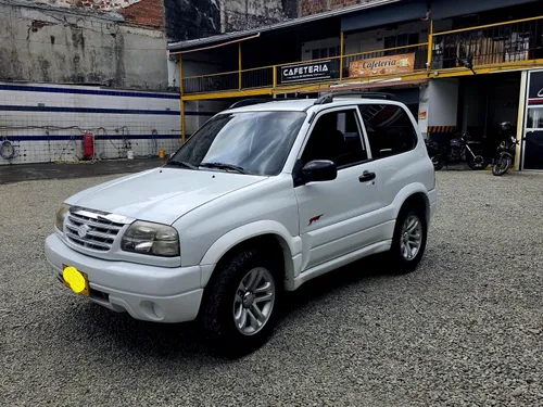 Chevrolet grand vitara 3 puertas 4x4 mecanica 1.6 info3136614176