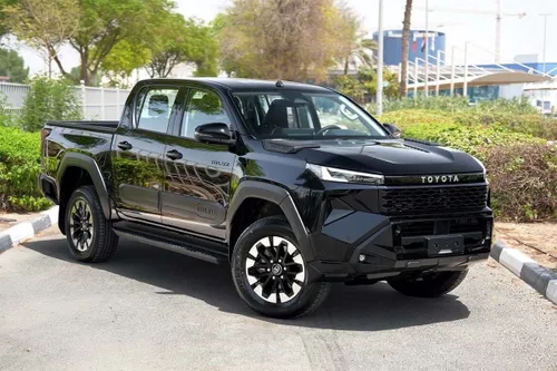 Toyota Hilux TRAVO HEV 2026