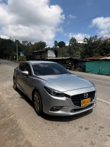 Mazda 3 gran touring LX