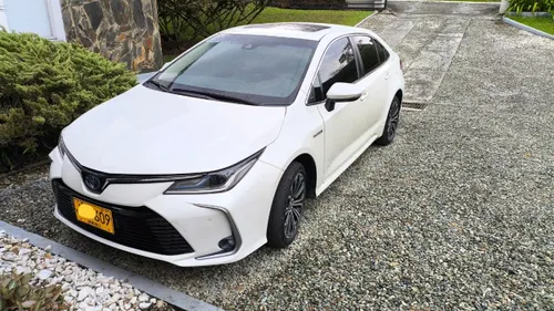 Toyota Corolla SE-G híbrido 2021