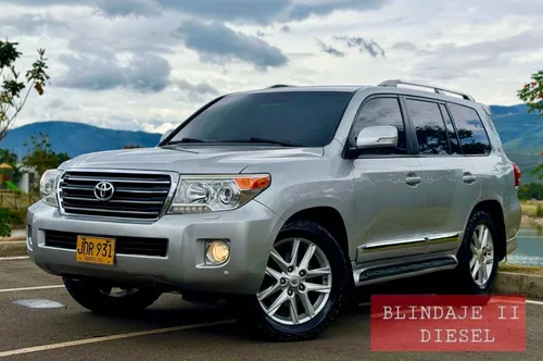Toyota Sahara LC200 GX-R Diésel 2015 Blindaje 2 plus