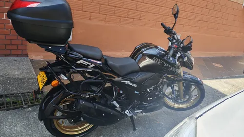 Tvs Apache RTR 4valvulas fi modelo 2025 única duea 11500km papeles nuevos
