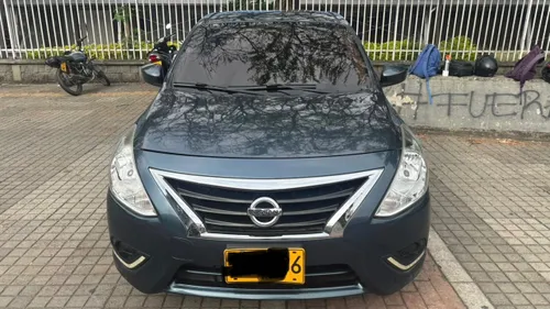 Nissan Versa Sense 2017