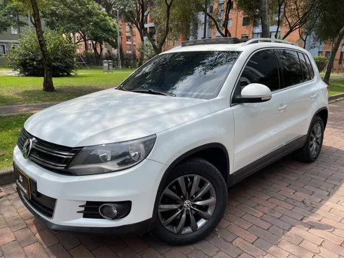 VOLKSWAGEN TIGUAN 2.0 AT 4x4 SPORT STYLE 2015