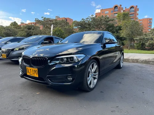 BMW 220i