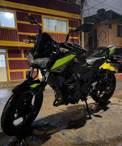 Kawasaki Z400 2022