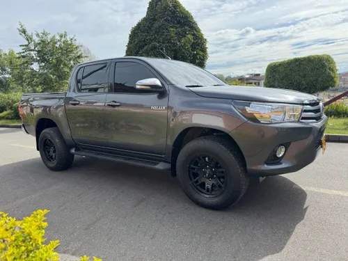 Toyota Hilux Srv 2.8