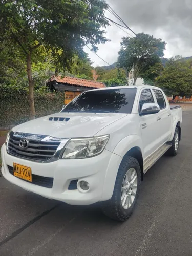 TOYOTA HILUX 2012 3.0