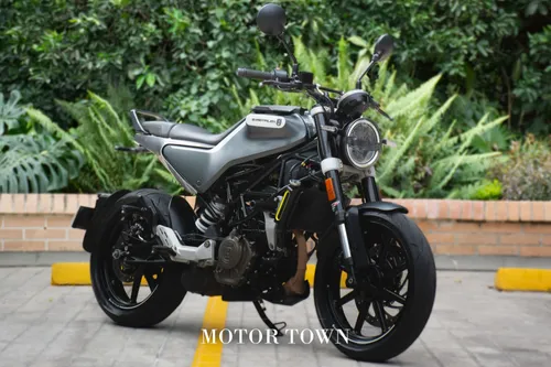 HUSQVARNA SVARTPILEN 200 2021
