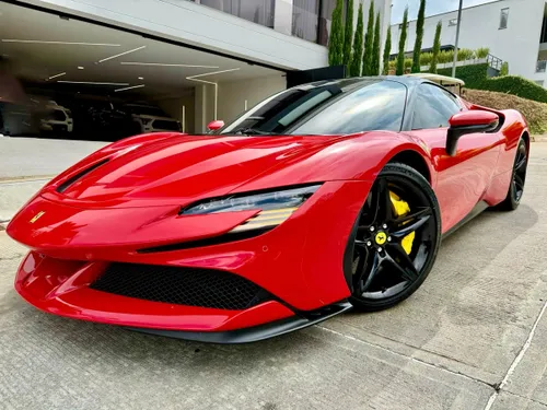 Ferrari SF90 stradale 2023 híbrido enchufable