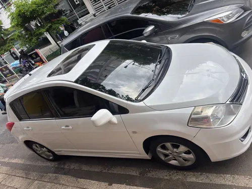 Nissan TIIDA 2011 - Excelente estado
