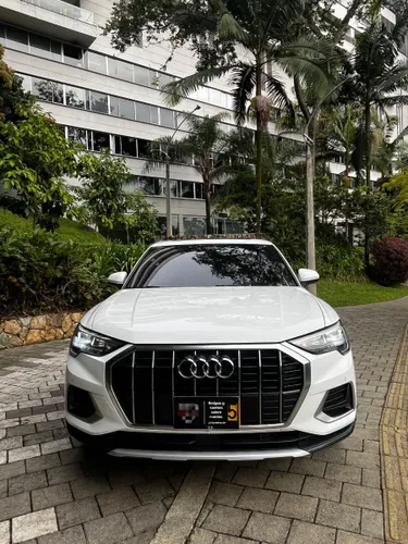 Audi q3 tfsi ambition