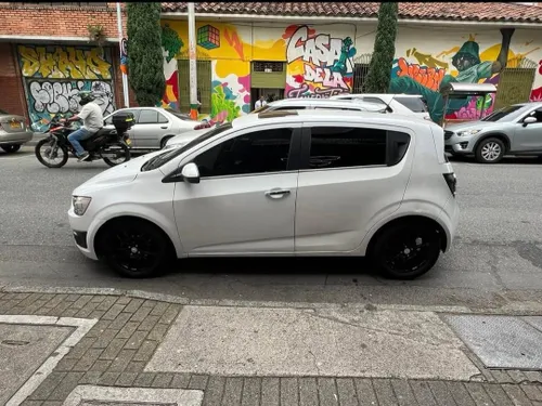 Chevrolet Sonic LTZ 2015