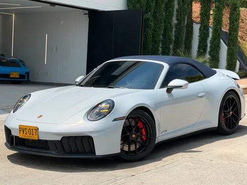 Porsche 911 4gts Cabriolet 2026 híbrido