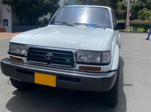 Toyota Burbuja VX FZJ80