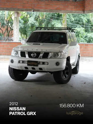 NISSAN PATROL GRX 2012 - DIESEL 3.0 - excelente estado