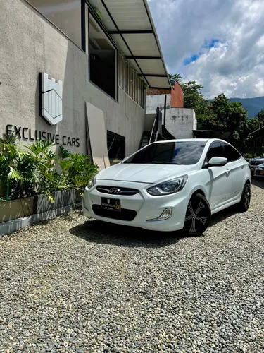 HYUNDAI ACCENT GLI25
