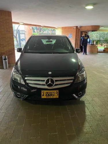 Mercedes Benz B180