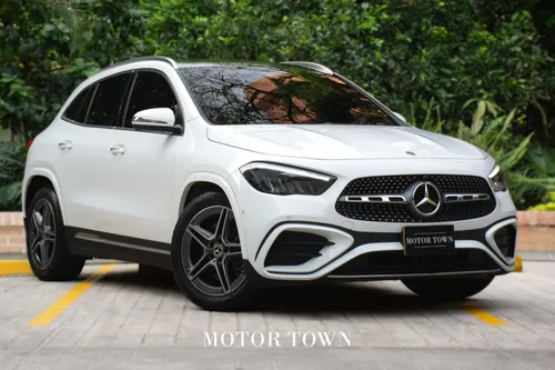 Mercedes Benz GLA 250 4MATIC 2025