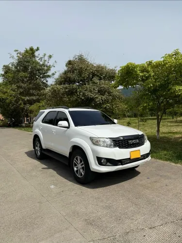 TOYOTA FORTUNER SR5 2014 4x4 GASOLINA