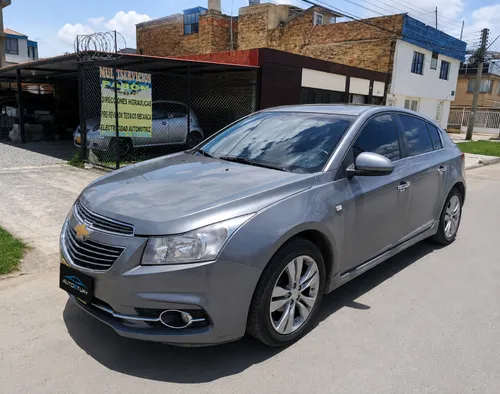 Chevrolet Cruze Hatchbac - 2013 - Excelente Estado