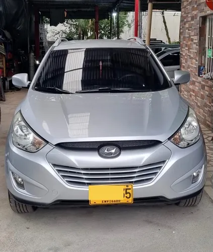 Hyundai Tucson IX35 GL - Modelo 2011