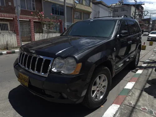 JEEP GRAND CHEROKEE 2010  EXCELENTE ESTADO