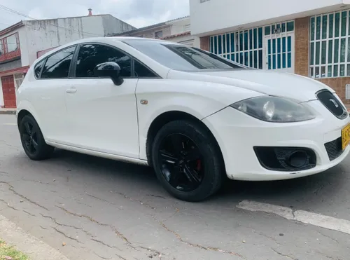 Seat leon Mecanico Ven-permuto vehiculo menor valor