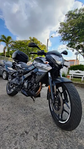 Bajaj Pulsar NS 200 FI - Ao 2022