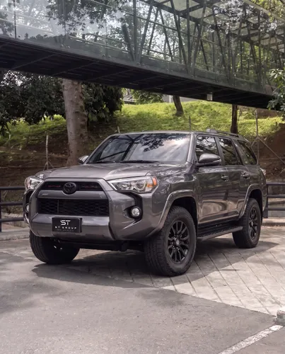 Toyota 4Runner SR5 B2  2019