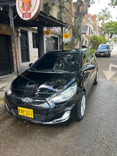 Hyundai Accent i25 2012
