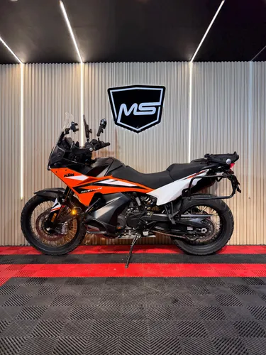 KTM 890 ADVENTURE