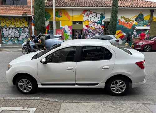 Renault Logan 2016