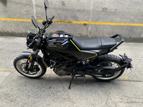 Husqvarna Svartpilen 401
