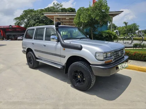 Toyota Burbuja Autana 4.5 blindaje 2 plus