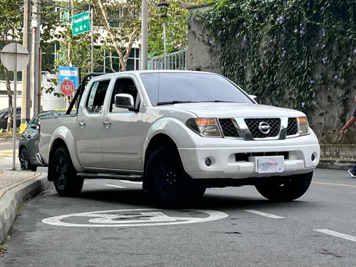 Nissan Navara MID LUJO 2009