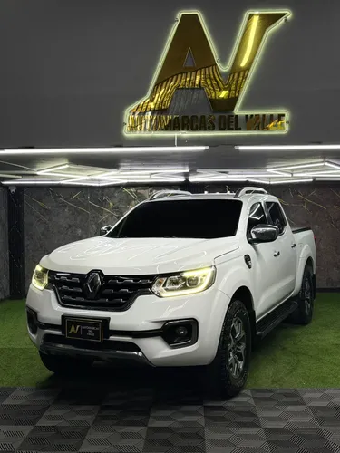 RENAULT ALASKAN  INTENS AT 2019